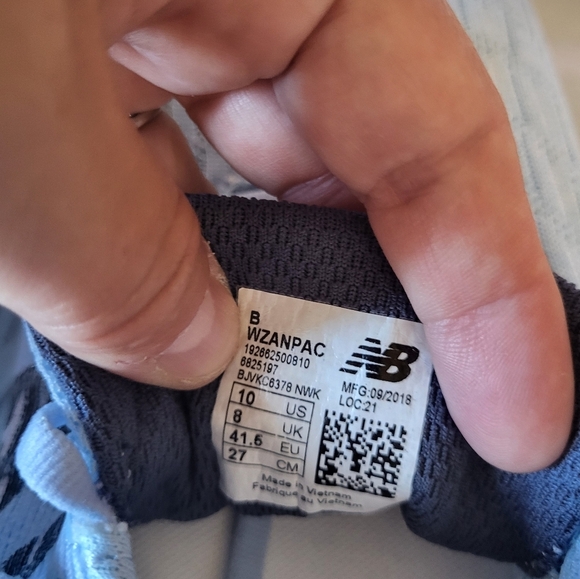 New Balance Women's Light Blue Running Shoes, Size 10 - Picture 7 of 7